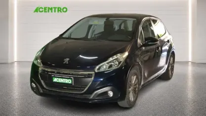 Usata Peugeot 208 Allure 83 CV (61 kW) 2019 Blu Utilitaria