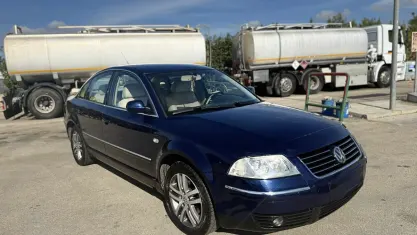 Begagnad VW Passat Highline 131 HK (96 kW) 2001 Sedan