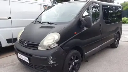 Usata Nissan Primastar 100 CV (73 kW) 2003 Nero Monovolume