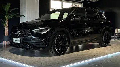 Usata Mercedes GLA200 Premium 150 CV (110 kW) 2022 Nero SUV