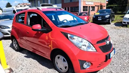 Usata Chevrolet Spark LS 68 CV (50 kW) 2011 Rosso Utilitaria