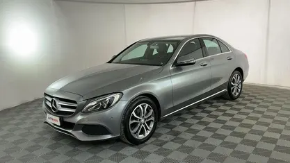Usata Mercedes C200 136 CV (100 kW) 2015 Argento Berlina