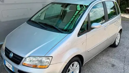 Usata Fiat Idea Active 69 CV (50 kW) 2005 Grigio Monovolume