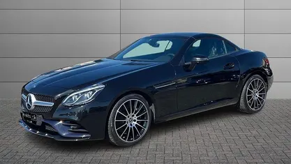Usata 2020 Mercedes SLC180 AMG line Cabrio | 36.900 €