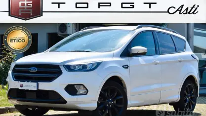 Usado Ford Kuga ST-Line 150 CV (110 kW) 2019 Blanco SUV