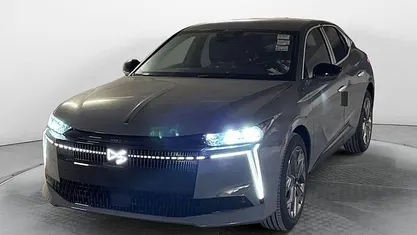 Usata 2025 DS Automobiles DS4 Tre volumi | 35.900 € (Buon prezzo)