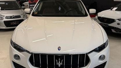 Usata Maserati Levante 350 CV (257 kW) 2021 Bianco SUV