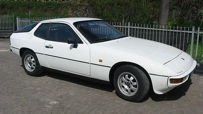 Begagnad Porsche 924 125 HK (91 kW) 1981 Vit Sportkupé