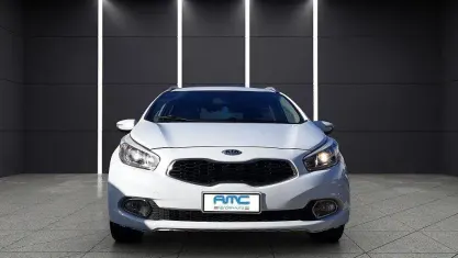 Usata Kia Ceed Sportswagon 110 CV (80 kW) 2013 Bianco Station wagon