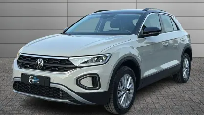 Usata VW T-Roc Life 150 CV (110 kW) 2023 SUV