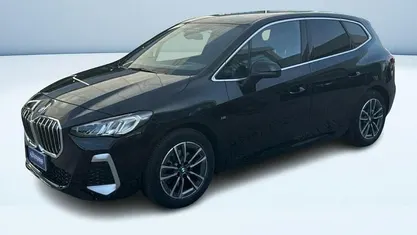 Nero metallizzato Usata 2023 BMW 218 Active Tourer M Sport Monovolume | 29.900 € (Buon prezzo)