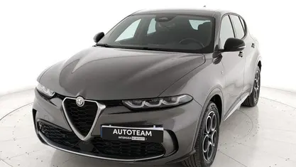 Usata Alfa Romeo Tonale Ti 180 CV (132 kW) 2023 Grigio SUV