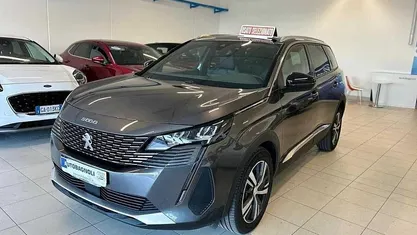 Grigio Usata 2024 Peugeot 5008 Allure Monovolume | 28.800 €