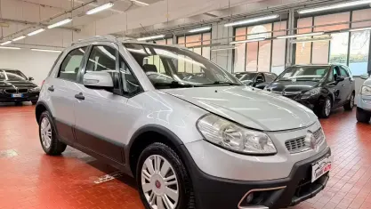 Usata Fiat Sedici Dynamic 120 CV (88 kW) 2014 Grigio SUV