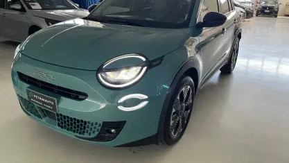 Usata Fiat 600 136 CV (100 kW) 2025 Bluazzurro SUV