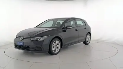 Usata VW Golf VIII Life 110 CV (80 kW) 2021 Nero Berlina