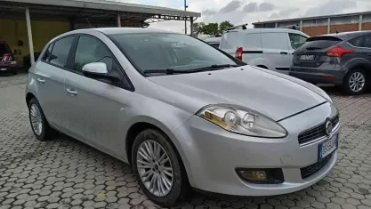 Usata Fiat Bravo 120 CV (88 kW) 2008 Grigio Utilitaria