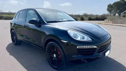Usata Porsche Cayenne Platinum Edition 245 CV (180 kW) 2014 Nero SUV