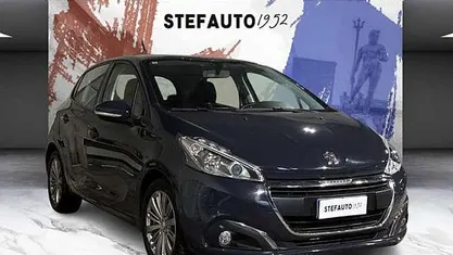 Usata Peugeot 208 Active 102 CV (75 kW) 2019 Utilitaria