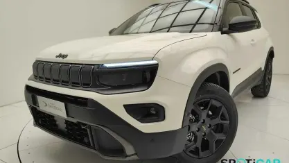 Nuova Jeep Avenger Overland 136 CV (100 kW) 2026 Bianco SUV