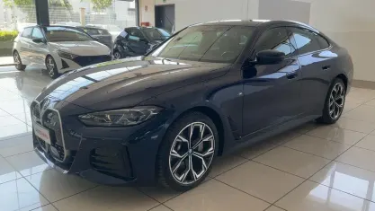 Usata BMW i4 M Sport 250 kW (340 CV) 2022 Blu Berlina