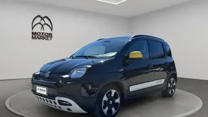 Usata Fiat Panda Cross Cross 70 CV (51 kW) 2025 Nero cinema Utilitaria