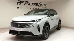 Peugeot e-3008