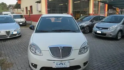 Usata Lancia Ypsilon 75 CV (55 kW) 2013 Utilitaria