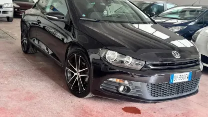 Usata VW Scirocco 140 CV (102 kW) 2009 Nero Coupé