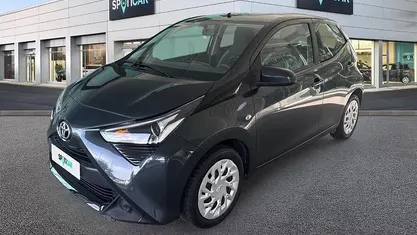 Grigio Usata 2019 Toyota Aygo Trend Due volumi | 11.900 € (Buon prezzo)
