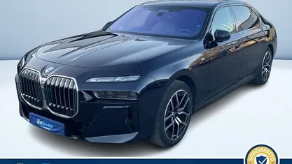 Usata 2024 BMW 740 M Sport Berlina | 93.900 € (Buon prezzo)