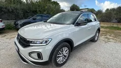 Usata 2023 VW T-Roc Life SUV | 22.900 € (Buon prezzo)
