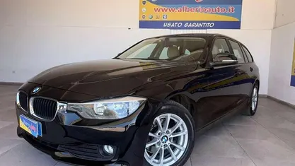 Nero Usata 2015 BMW 318 Station wagon | 12.490 € (Cara)