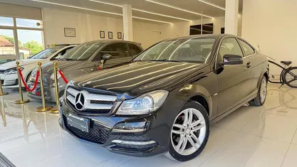 Usata Mercedes C220 Avantgarde 170 CV (125 kW) 2011 Nero Coupé