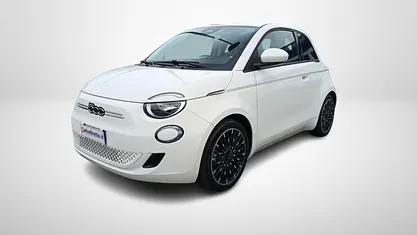 Usata Fiat 500e Icon 42 kW (58 CV) 2022 Bianco Berlina