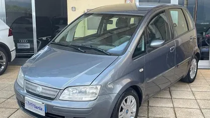 Grigio Usata 2007 Fiat Idea Dynamic Monovolume | 4799 € (Molto cara)