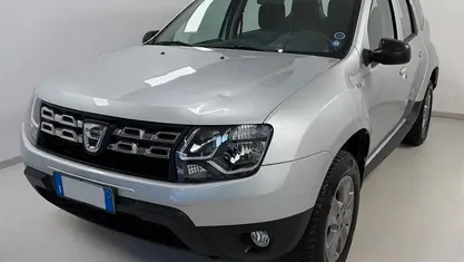 Usata Dacia Duster Lauréate 110 CV (80 kW) 2014 SUV