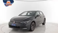 Usata 2022 VW Golf VIII Style Tre volumi | 25.600 € (Buon prezzo)