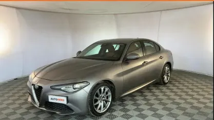Brugt Alfa Romeo Giulia Super 180 HK (132 kW) 2018 Grå Sedan