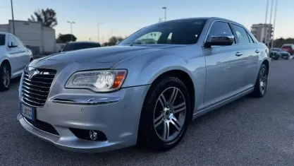 Usata Lancia Thema Platinum 190 CV (139 kW) 2012 Grigio Berlina