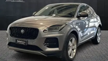 Usata Jaguar E-Pace SE 163 CV (119 kW) 2022 Grigio scuro metallizzato SUV