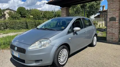 Usata Fiat Grande Punto 65 CV (47 kW) 2006 Grigio Utilitaria