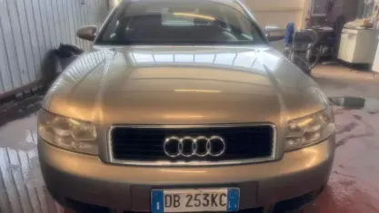 Usata Audi A4 131 CV (96 kW) 2003 Grigio Berlina