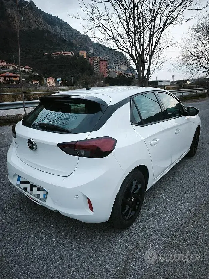 Usata Opel Corsa 75 CV (55 kW) 2022 Bianco Utilitaria