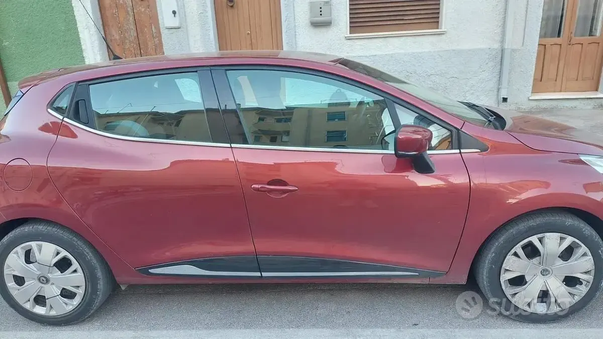 Usata Renault Clio IV 73 CV (53 kW) 2017 Rosso Berlina