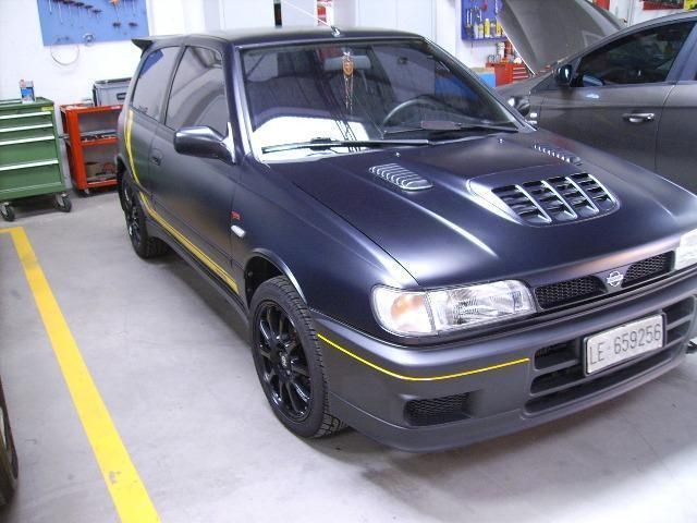 Nissan sunny gti r