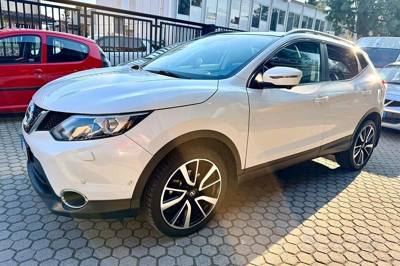 Usata Nissan Qashqai 131 CV (96 kW) 2018 Bianco SUV