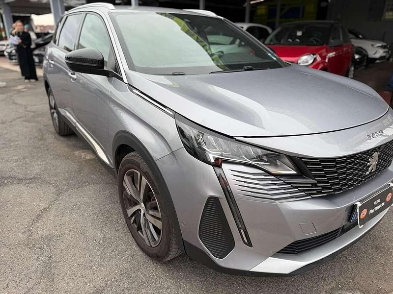 Usata Peugeot 5008 Allure 131 CV (96 kW) 2024 Grigio SUV