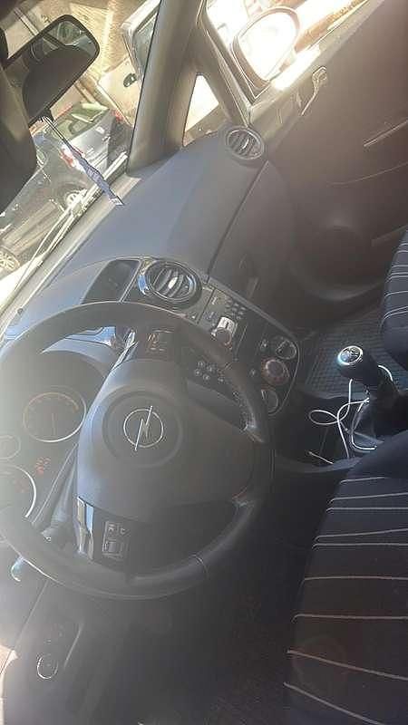 Usata Opel Corsa 101 CV (74 kW) 2011 Utilitaria