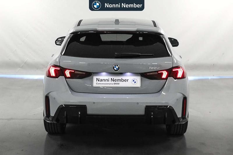 Nuova BMW 120 M Sport 163 CV (119 kW) 2025 Grigio Utilitaria
